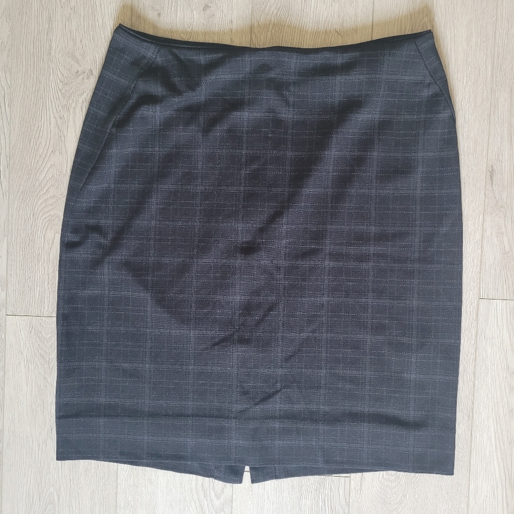 White House Black Market Pencil Skirt